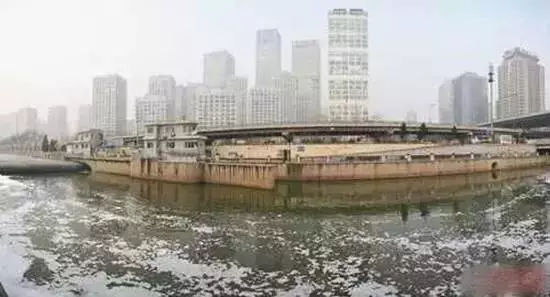 看看您家用的水管，是不銹鋼水管太貴，還是家人的健康不值得投資？