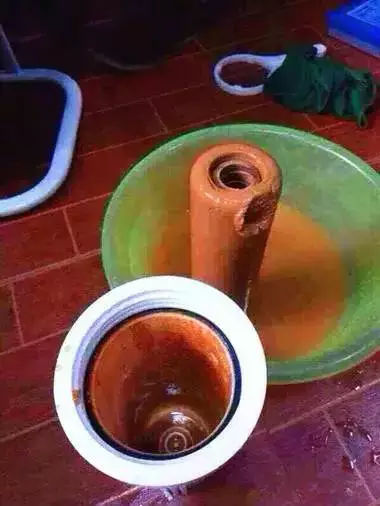 看看您家用的水管，是不銹鋼水管太貴，還是家人的健康不值得投資？